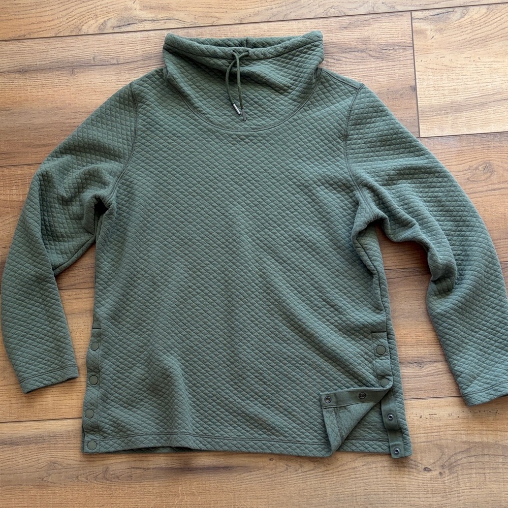 Women’s LL Bean Olive Green Quilted Pullover Size Large